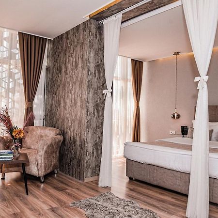 Hotel Driada Gjakova Екстер'єр фото