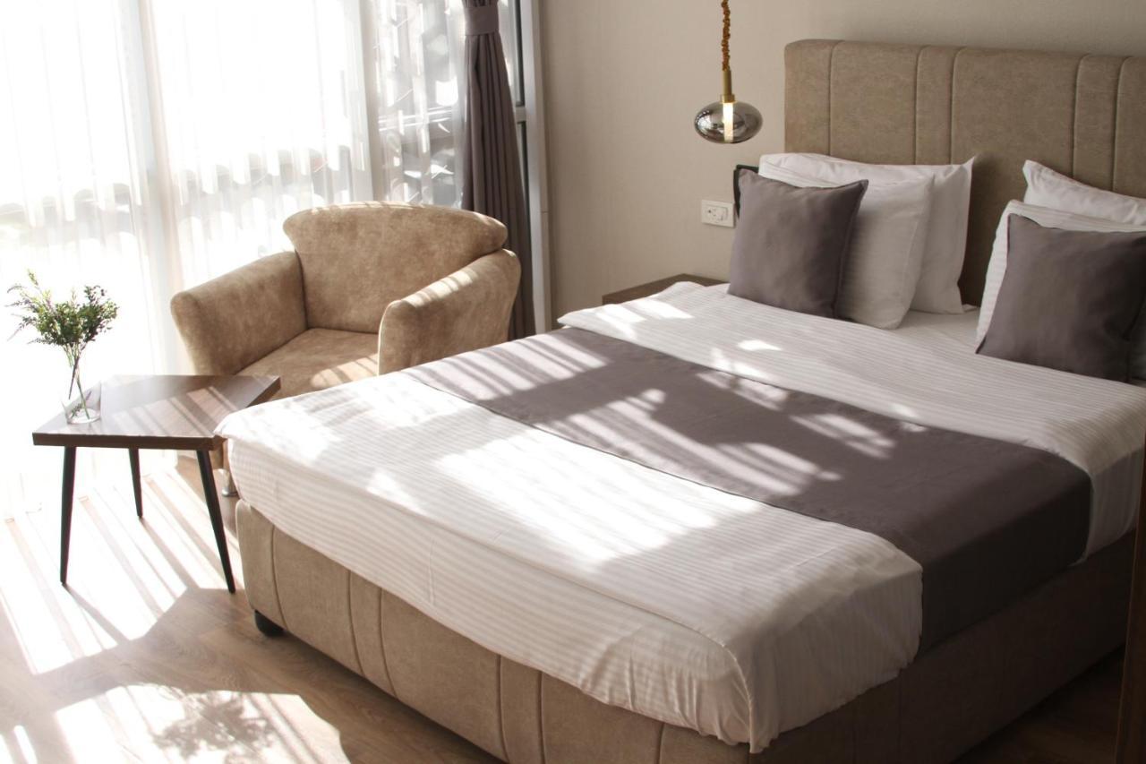 Hotel Driada Gjakova Екстер'єр фото
