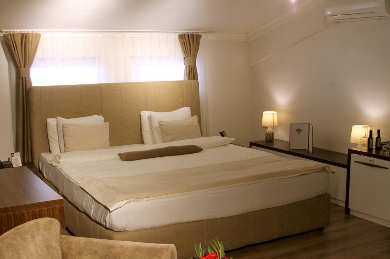 Hotel Driada Gjakova Екстер'єр фото