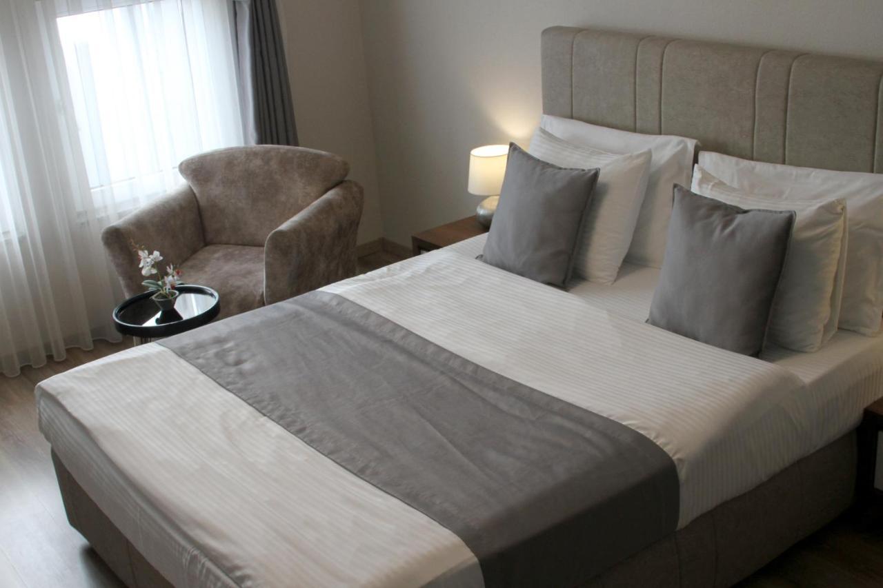 Hotel Driada Gjakova Екстер'єр фото
