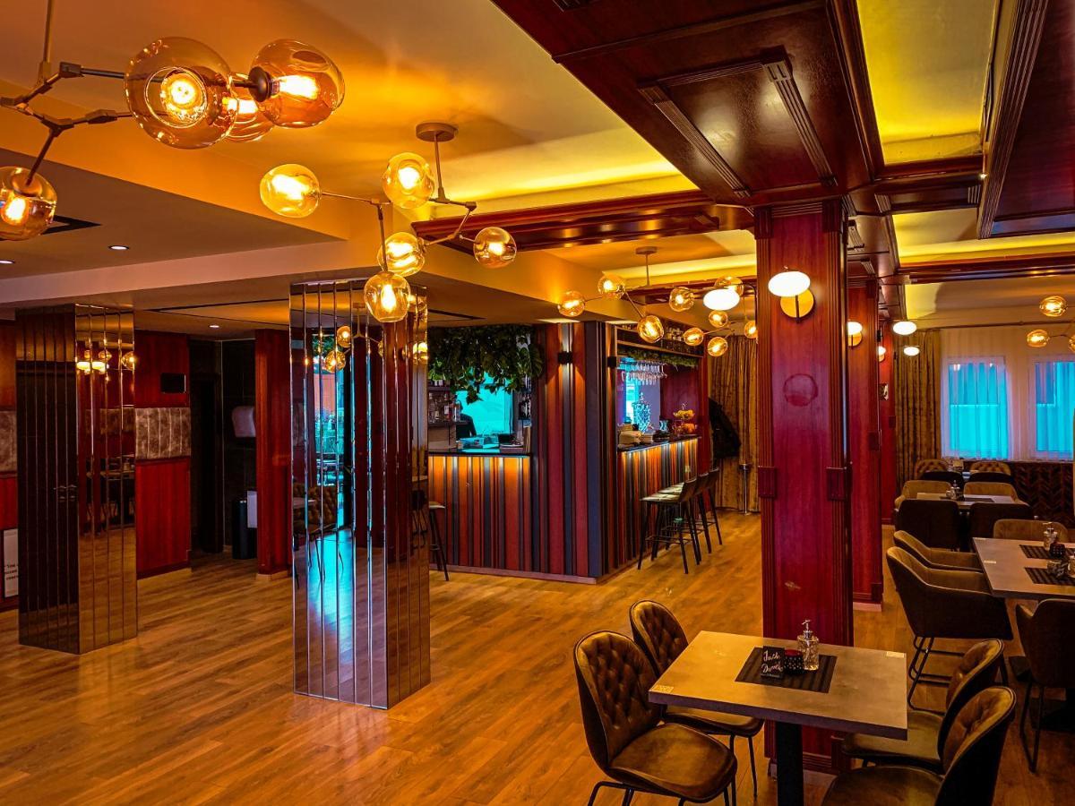 Hotel Driada Gjakova Екстер'єр фото
