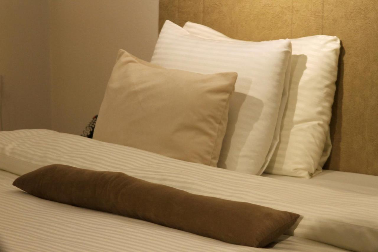 Hotel Driada Gjakova Екстер'єр фото