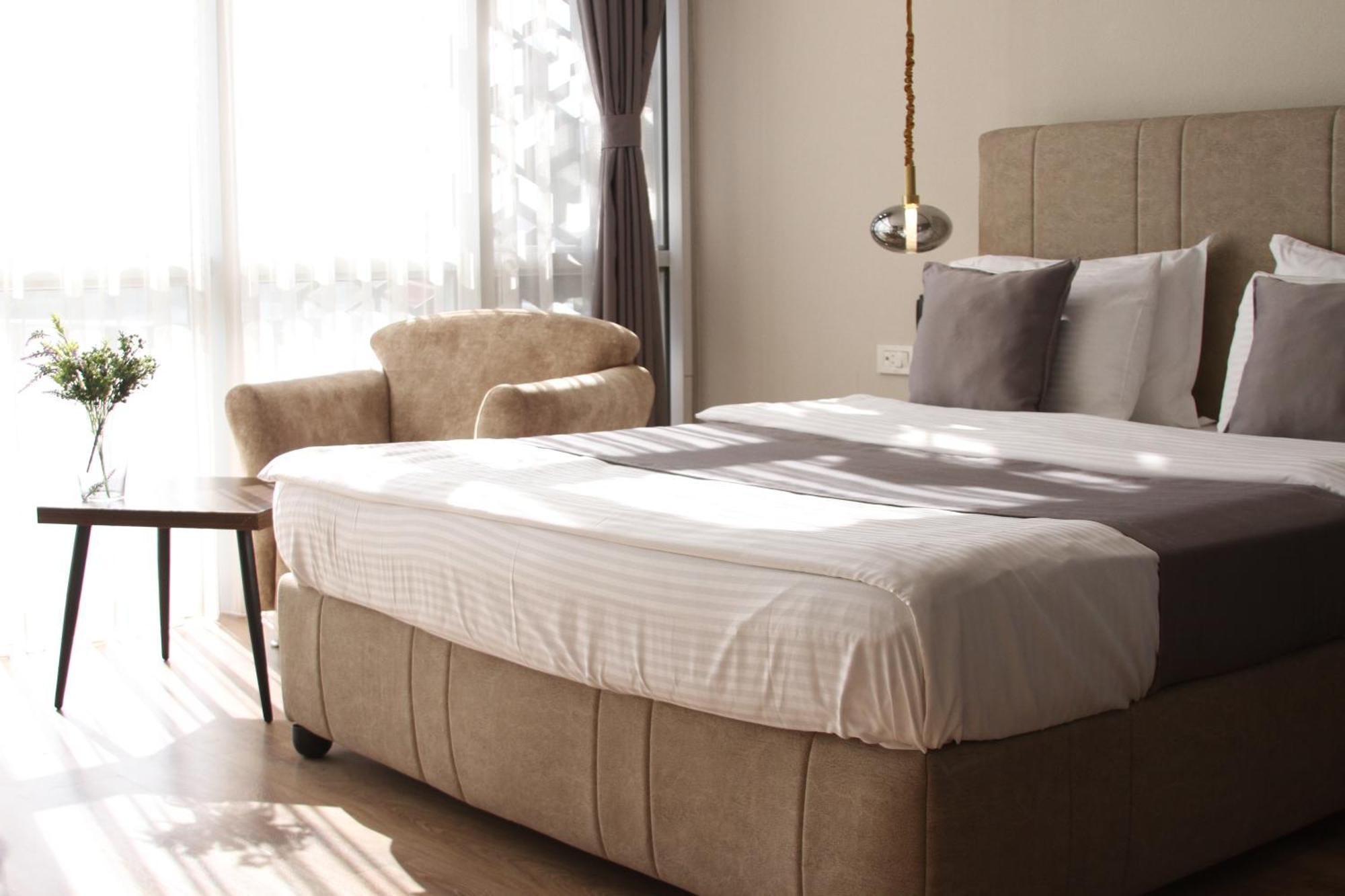 Hotel Driada Gjakova Екстер'єр фото