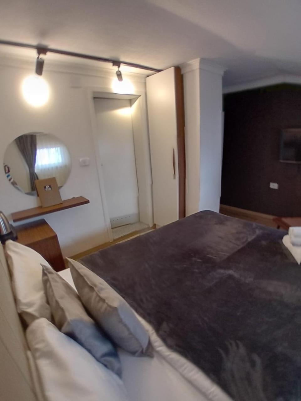 Hotel Driada Gjakova Екстер'єр фото